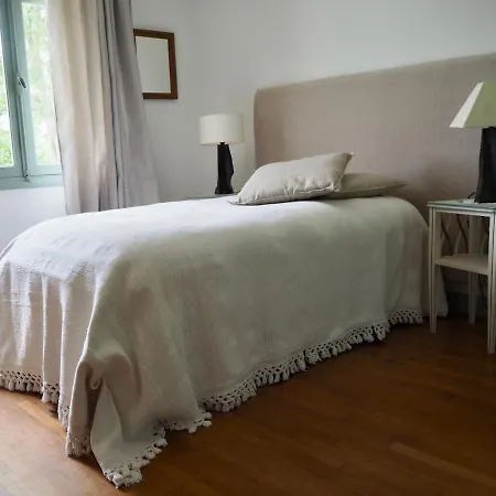 Cour Tholmer 3* Équemauville