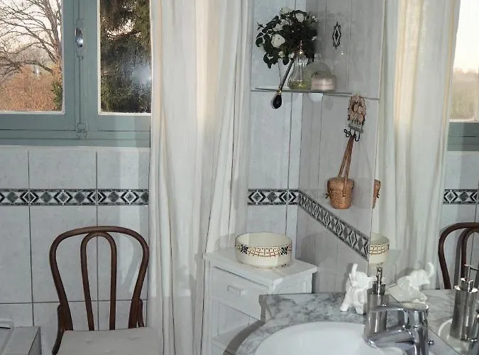 Cour Tholmer 3* Equemauville